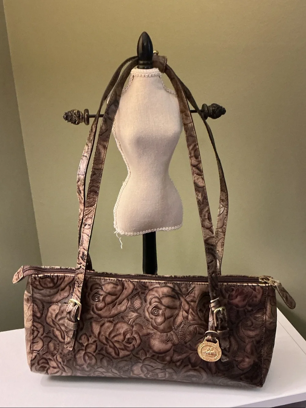 Brahmin Vintage 1990’s Elouise Rose Embossed Leather Chocolate Shoulder Bag EUC